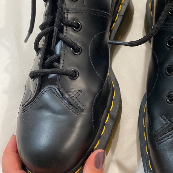 Doc Martens boots - Picture 6 of 10